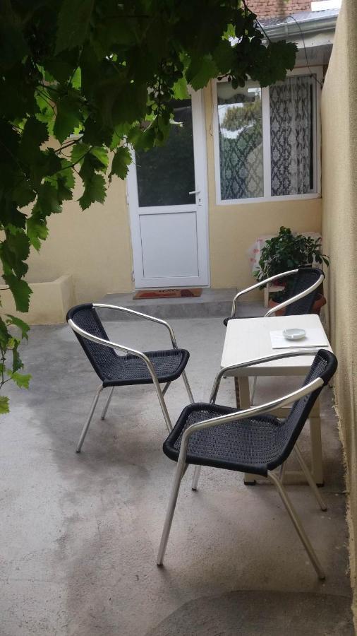 Larisa Apartment Tbilisi Ngoại thất bức ảnh