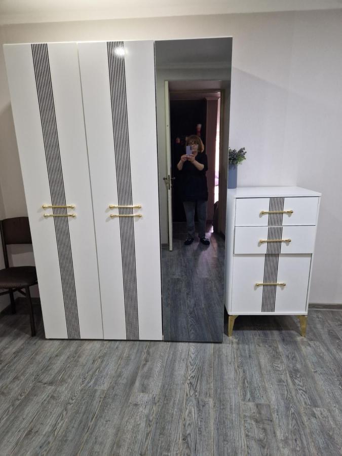 Larisa Apartment Tbilisi Ngoại thất bức ảnh