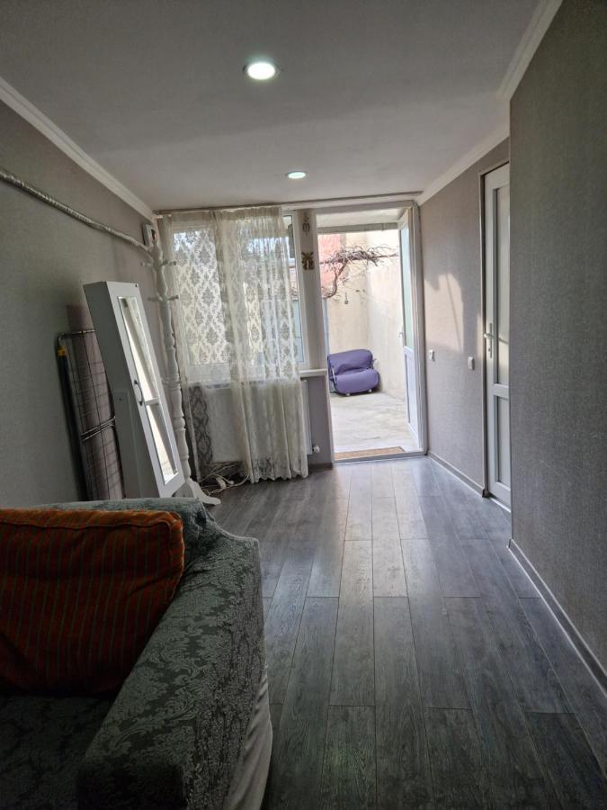 Larisa Apartment Tbilisi Ngoại thất bức ảnh