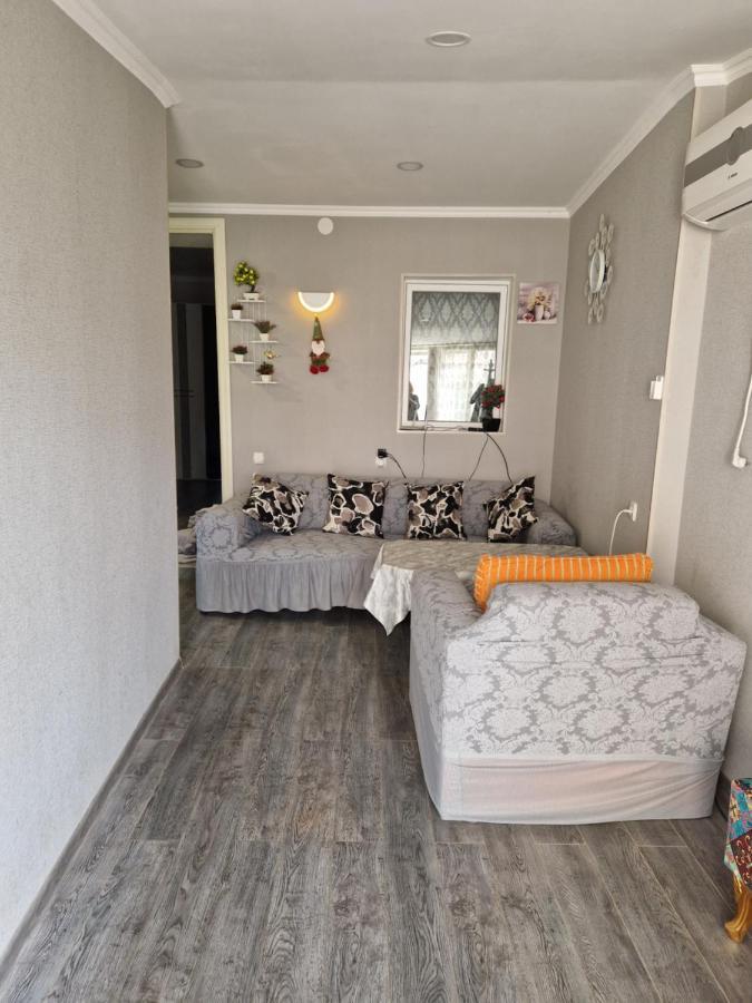 Larisa Apartment Tbilisi Ngoại thất bức ảnh